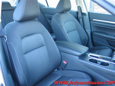 2022 Nissan Altima 2.5 SV  2.5 SV, LOW 20,000 MILES - Photo 23 - North Platte, NE 69101