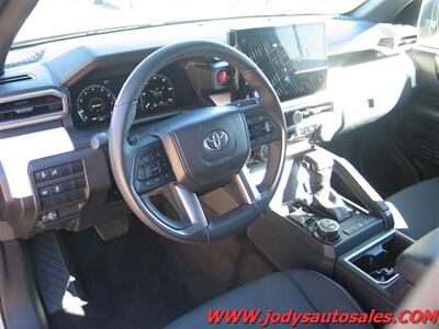 2024 Toyota Tacoma TRD Off-Road  TRD Off-Road, Crew Cab 4x4, Super low 7300 miles, Heated  Seats, 14 " Screen - Photo 2 - North Platte, NE 69101
