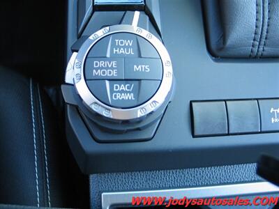 2024 Toyota Tacoma TRD Off-Road  TRD Off-Road, Crew Cab 4x4, Super low 7300 miles, Heated  Seats, 14 " Screen - Photo 23 - North Platte, NE 69101