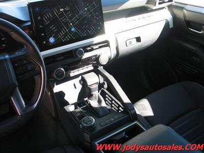2024 Toyota Tacoma TRD Off-Road  TRD Off-Road, Crew Cab 4x4, Super low 7300 miles, Heated  Seats, 14 " Screen - Photo 7 - North Platte, NE 69101