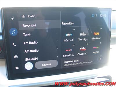 2024 Toyota Tacoma TRD Off-Road  TRD Off-Road, Crew Cab 4x4, Super low 7300 miles, Heated  Seats, 14 " Screen - Photo 19 - North Platte, NE 69101