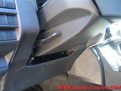 2024 Toyota Tacoma TRD Off-Road  TRD Off-Road, Crew Cab 4x4, Super low 7300 miles, Heated  Seats, 14 " Screen - Photo 10 - North Platte, NE 69101