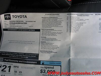 2024 Toyota Tacoma TRD Off-Road  TRD Off-Road, Crew Cab 4x4, Super low 7300 miles, Heated  Seats, 14 " Screen - Photo 28 - North Platte, NE 69101