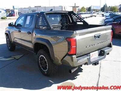 2024 Toyota Tacoma TRD Off-Road  TRD Off-Road, Crew Cab 4x4, Super low 7300 miles, Heated  Seats, 14 " Screen - Photo 39 - North Platte, NE 69101