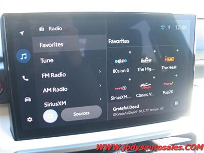 2024 Toyota Tacoma TRD Off-Road  TRD Off-Road, Crew Cab 4x4, Super low 7300 miles, Heated  Seats, 14 " Screen - Photo 19 - North Platte, NE 69101