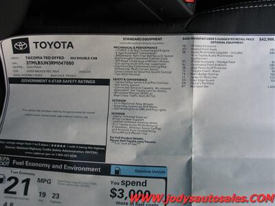 2024 Toyota Tacoma TRD Off-Road  TRD Off-Road, Crew Cab 4x4, Super low 7300 miles, Heated  Seats, 14 " Screen - Photo 28 - North Platte, NE 69101