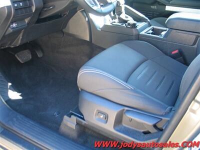 2024 Toyota Tacoma TRD Off-Road  TRD Off-Road, Crew Cab 4x4, Super low 7300 miles, Heated  Seats, 14 " Screen - Photo 4 - North Platte, NE 69101