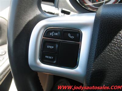 2017 Dodge Grand Caravan SE, FWD, DVD, STOW & GO, 3.6 L V-6, LOW 53,000 MIL - Photo 9 - North Platte, NE 69101