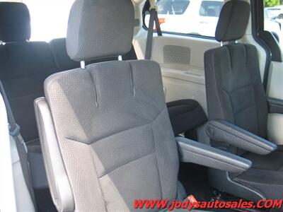 2017 Dodge Grand Caravan SE, FWD, DVD, STOW & GO, 3.6 L V-6, LOW 53,000 MIL - Photo 23 - North Platte, NE 69101