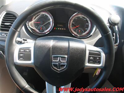 2017 Dodge Grand Caravan SE, FWD, DVD, STOW & GO, 3.6 L V-6, LOW 53,000 MIL - Photo 12 - North Platte, NE 69101