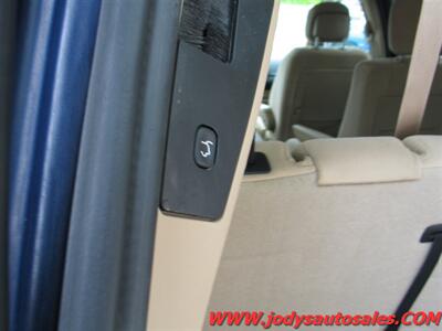 2014 Dodge Grand Caravan SXT - Photo 30 - North Platte, NE 69101