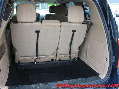 2014 Dodge Grand Caravan SXT - Photo 29 - North Platte, NE 69101
