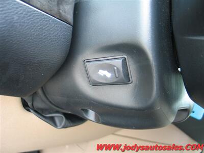 2014 Dodge Grand Caravan SXT - Photo 7 - North Platte, NE 69101