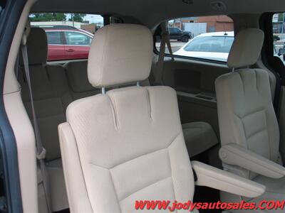2014 Dodge Grand Caravan SXT - Photo 27 - North Platte, NE 69101