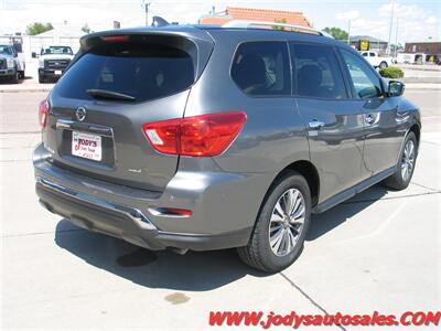 2020 Nissan Pathfinder S  S, 4WD, 3RD ROW SEATING, 3.5L V6 - Photo 35 - North Platte, NE 69101