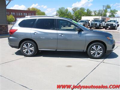 2020 Nissan Pathfinder S  S, 4WD, 3RD ROW SEATING, 3.5L V6 - Photo 36 - North Platte, NE 69101
