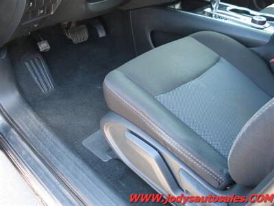 2020 Nissan Pathfinder S  S, 4WD, 3RD ROW SEATING, 3.5L V6 - Photo 4 - North Platte, NE 69101
