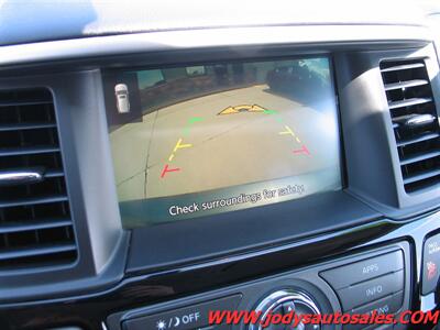 2020 Nissan Pathfinder S  S, 4WD, 3RD ROW SEATING, 3.5L V6 - Photo 19 - North Platte, NE 69101