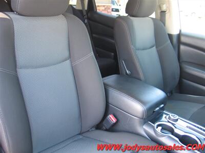 2020 Nissan Pathfinder S  S, 4WD, 3RD ROW SEATING, 3.5L V6 - Photo 26 - North Platte, NE 69101