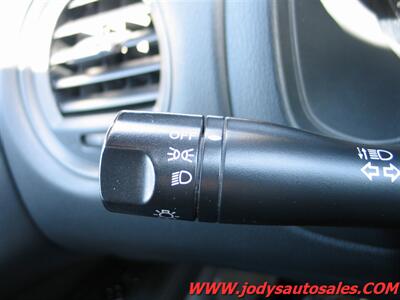 2020 Nissan Pathfinder S  S, 4WD, 3RD ROW SEATING, 3.5L V6 - Photo 9 - North Platte, NE 69101