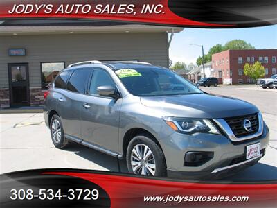 2020 Nissan Pathfinder S  S, 4WD, 3RD ROW SEATING, 3.5L V6 - Photo 1 - North Platte, NE 69101