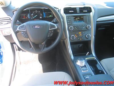 2018 Ford Fusion Hybrid S  S, HYBRID, 40 MPG, LOW,LOW 29,000 MILES - Photo 6 - North Platte, NE 69101