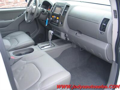 2019 Nissan Frontier SL, V-6, LEATHER, LOADED,LOW 78,000 MILES SL, V-6, LEATHER, LOADED,LOW 78,000 MILES - Photo 26 - North Platte, NE 69101