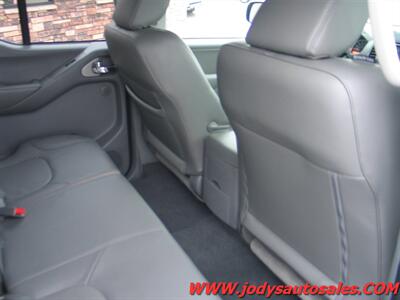 2019 Nissan Frontier SL, V-6, LEATHER, LOADED,LOW 78,000 MILES SL, V-6, LEATHER, LOADED,LOW 78,000 MILES - Photo 28 - North Platte, NE 69101