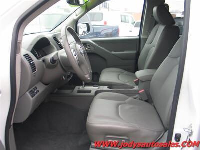 2019 Nissan Frontier SL, V-6, LEATHER, LOADED,LOW 78,000 MILES SL, V-6, LEATHER, LOADED,LOW 78,000 MILES - Photo 3 - North Platte, NE 69101