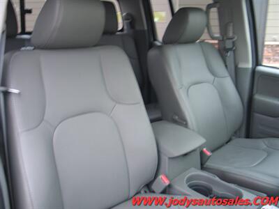 2019 Nissan Frontier SL, V-6, LEATHER, LOADED,LOW 78,000 MILES SL, V-6, LEATHER, LOADED,LOW 78,000 MILES - Photo 27 - North Platte, NE 69101