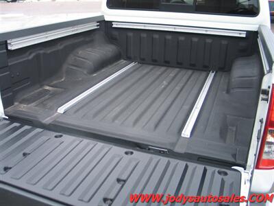 2019 Nissan Frontier SL, V-6, LEATHER, LOADED,LOW 78,000 MILES SL, V-6, LEATHER, LOADED,LOW 78,000 MILES - Photo 31 - North Platte, NE 69101