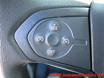 2017 Chevrolet Silverado 2500 Work Truck W/T, CREW CAB LB, LOW LOW 17,000 MILES - Photo 10 - North Platte, NE 69101