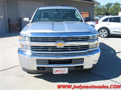 2017 Chevrolet Silverado 2500 Work Truck W/T, CREW CAB LB, LOW LOW 17,000 MILES - Photo 33 - North Platte, NE 69101