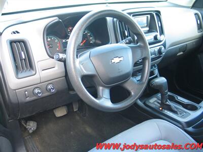 2015 Chevrolet Colorado  W/T, Extended Cab 4X4 - Photo 2 - North Platte, NE 69101