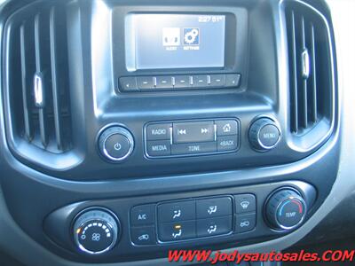 2015 Chevrolet Colorado  W/T, Extended Cab 4X4 - Photo 13 - North Platte, NE 69101