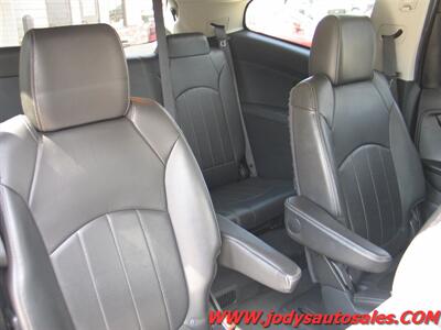 2016 Chevrolet Traverse LTZ LTZ, AWD, THIRD ROW SEATING - Photo 30 - North Platte, NE 69101