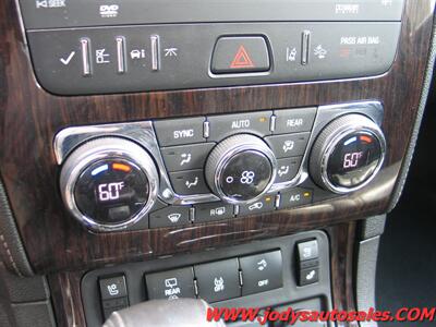 2016 Chevrolet Traverse LTZ LTZ, AWD, THIRD ROW SEATING - Photo 22 - North Platte, NE 69101