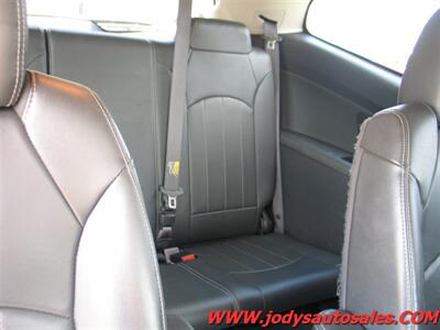 2016 Chevrolet Traverse LTZ LTZ, AWD, THIRD ROW SEATING - Photo 33 - North Platte, NE 69101