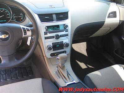 2009 Chevrolet Malibu Hybrid   - Photo 6 - North Platte, NE 69101