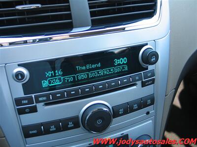2009 Chevrolet Malibu Hybrid   - Photo 15 - North Platte, NE 69101