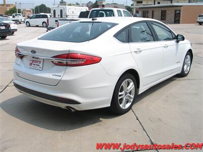 2018 Ford Fusion Hybrid S   - Photo 34 - North Platte, NE 69101