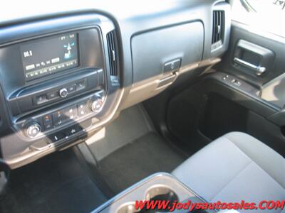 2016 Chevrolet Silverado 1500 Work Truck  W/T, 4.3 V-6, 2WD, LOW LOW 20,000 MILE - Photo 15 - North Platte, NE 69101