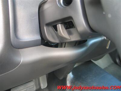 2016 Chevrolet Silverado 1500 Work Truck  W/T, 4.3 V-6, 2WD, LOW LOW 20,000 MILE - Photo 7 - North Platte, NE 69101