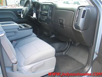 2016 Chevrolet Silverado 1500 Work Truck  W/T, 4.3 V-6, 2WD, LOW LOW 20,000 MILE - Photo 18 - North Platte, NE 69101