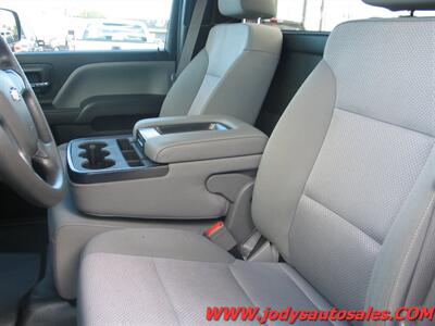2016 Chevrolet Silverado 1500 Work Truck  W/T, 4.3 V-6, 2WD, LOW LOW 20,000 MILE - Photo 5 - North Platte, NE 69101