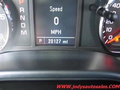 2016 Chevrolet Silverado 1500 Work Truck  W/T, 4.3 V-6, 2WD, LOW LOW 20,000 MILE - Photo 11 - North Platte, NE 69101