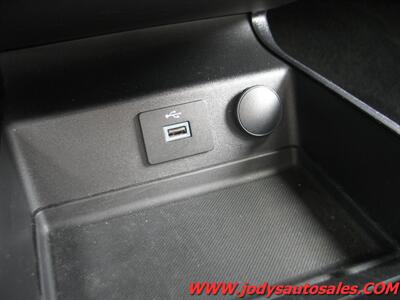 2018 Ford Fusion Hybrid S S, HYBRID, FWD, LOW 52,000 MILES - Photo 20 - North Platte, NE 69101