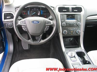 2018 Ford Fusion Hybrid S S, HYBRID, FWD, LOW 52,000 MILES - Photo 5 - North Platte, NE 69101