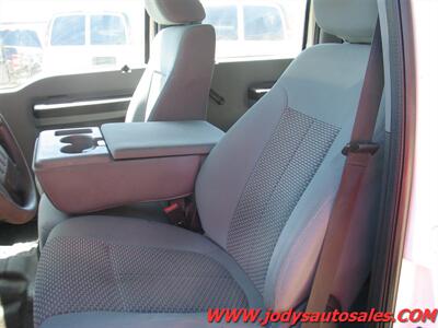 2014 Ford F-250 XL  XL, 2WD, MAINT UTILITY, CREW CAB, 27,000 LOW MILES, 6.2 V8 GAS - Photo 5 - North Platte, NE 69101