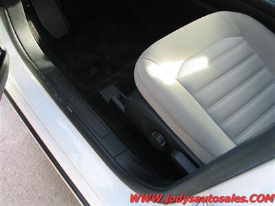 2018 Ford Fusion Hybrid S  S, LOW, LOW 48.000 MILES, 41 MPG - Photo 4 - North Platte, NE 69101